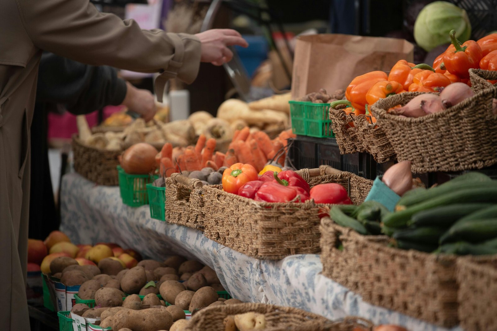 Farmers Markets Near Branson in Spring