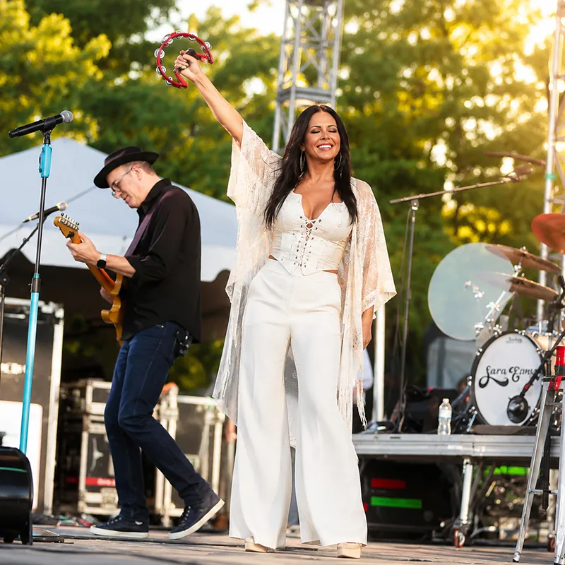 Events-September-gallery-sara-evans-concert-03